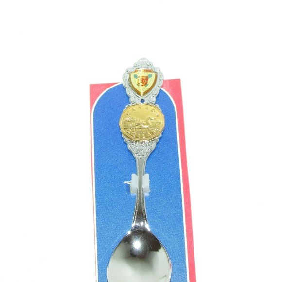 2 Vintage Collector Spoons Canada Souvenir Nova Scotia Loonie & Elliott Lake - Picture 4 of 9